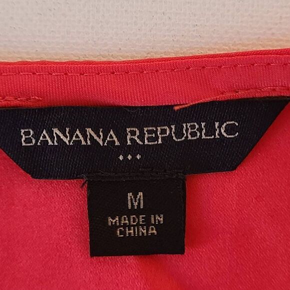 Banana Republic Womens Pleated Neckline Laser Cut Border Red Sleeveless Top Medi - Picture 5 of 12